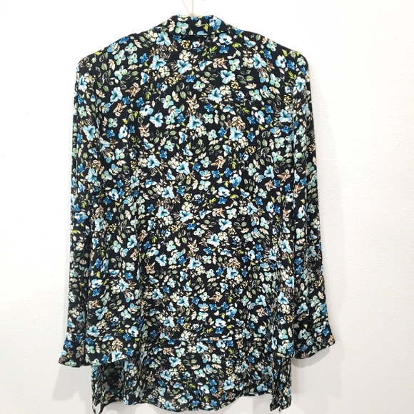 J. Jill Long Sleeve Longlined Floral Button Down Tiered Layed Hem Top, Size M - Picture 7 of 12